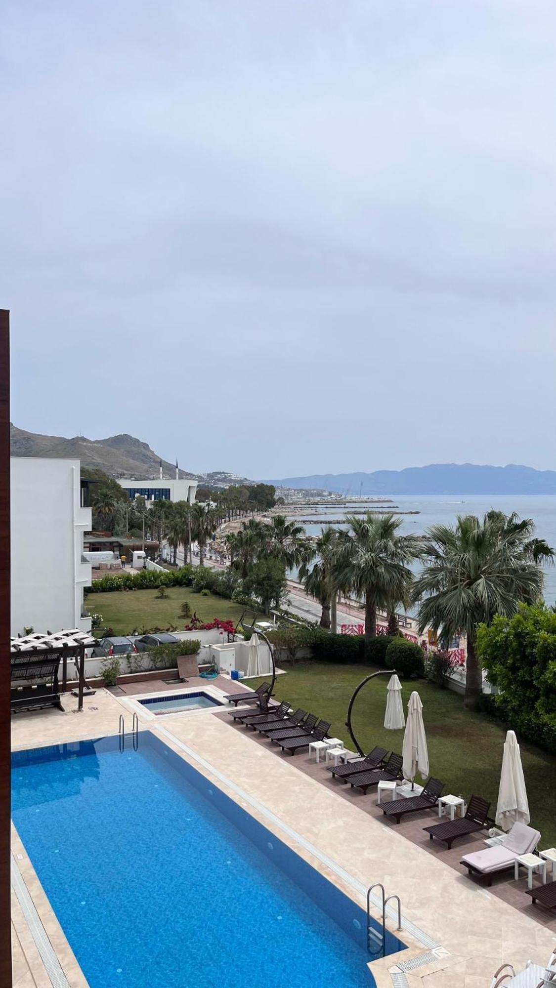 Hotel Turiya Turgutreis Extérieur photo